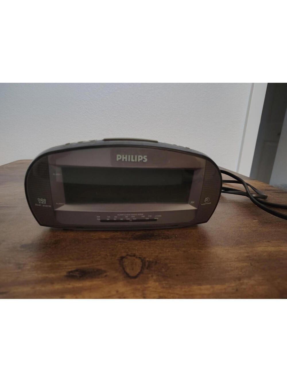 Philips AJ3540/37 Large Display Digital AM/FM Alarm Clock Radio, Gray - Working